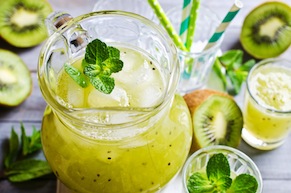 Kiwi Lemonade Spritzer