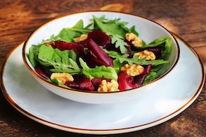 Beet Salad with Goat Cheese and Balsamic